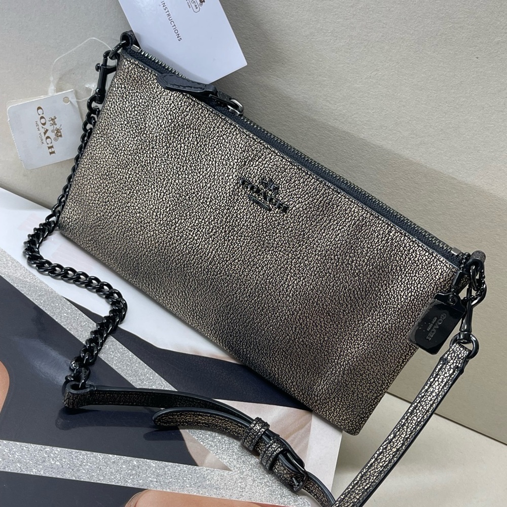 (new+tag) Coach metallic crossbody /clutch chain+leather - Picture 1 of 12